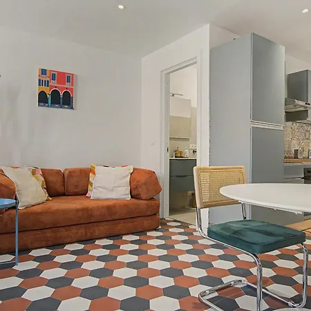 - Comfort Place In Centro Apartment
